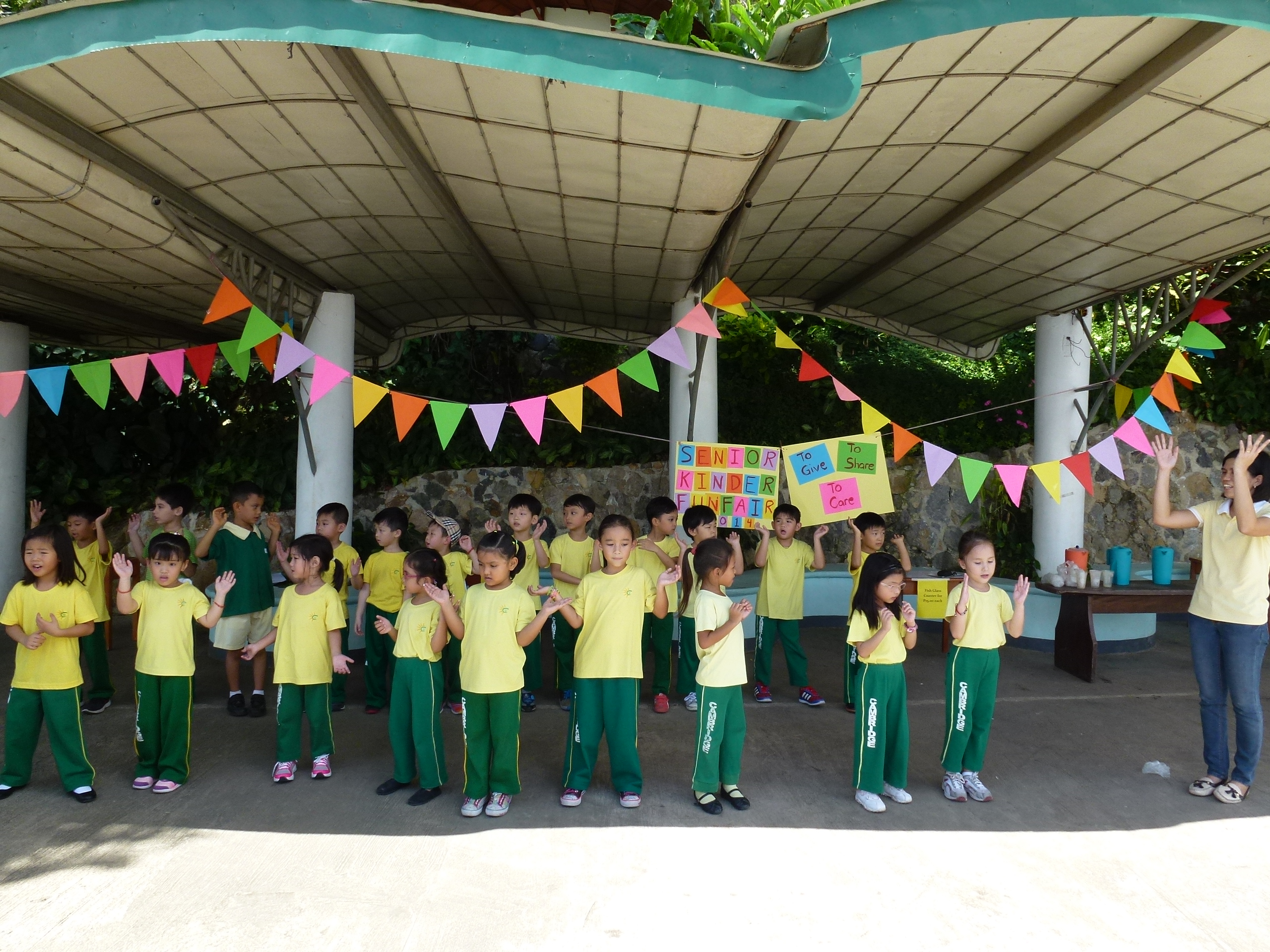 セブ幼稚園-発表会